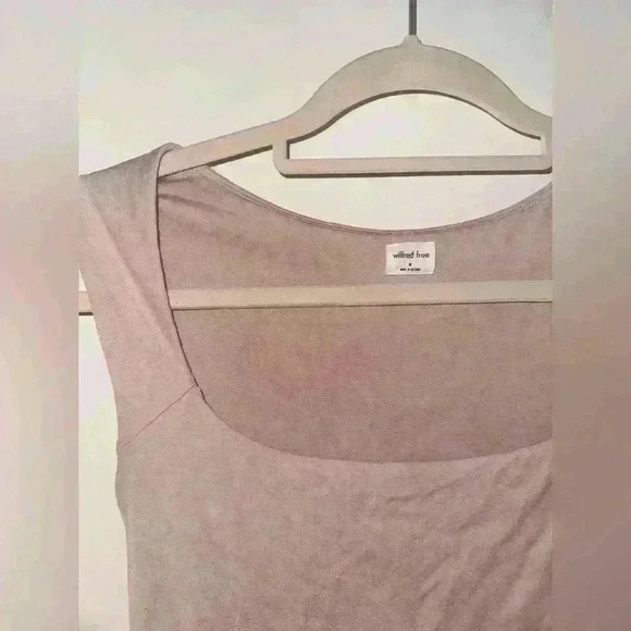 Wilfred Free Aritzia Pink Square Neck Bodysuit in Rose - Picture 3 of 4